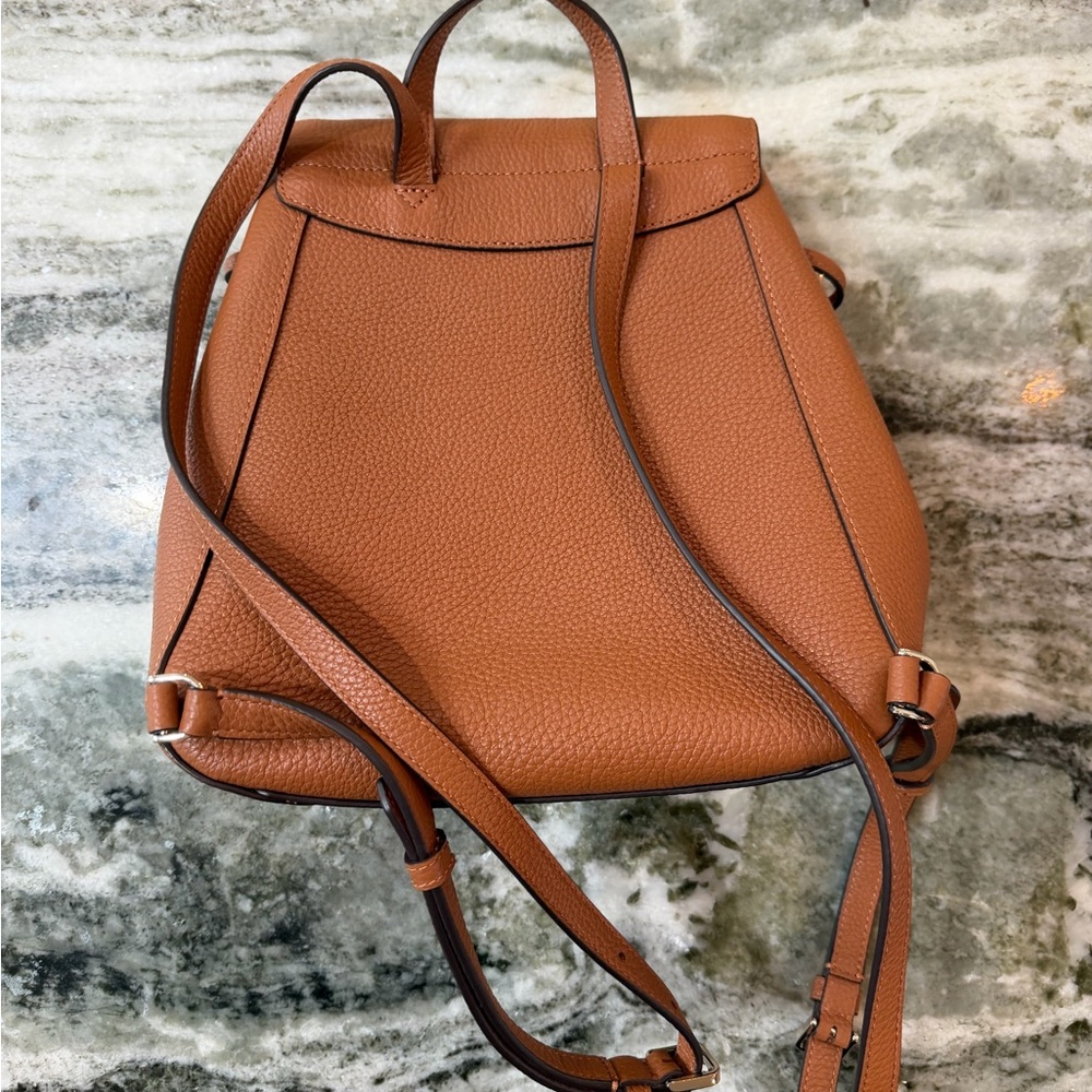 Kate Spade Leila Medium Flap Leather Backpack
NWOT - Picture 6 of 11
